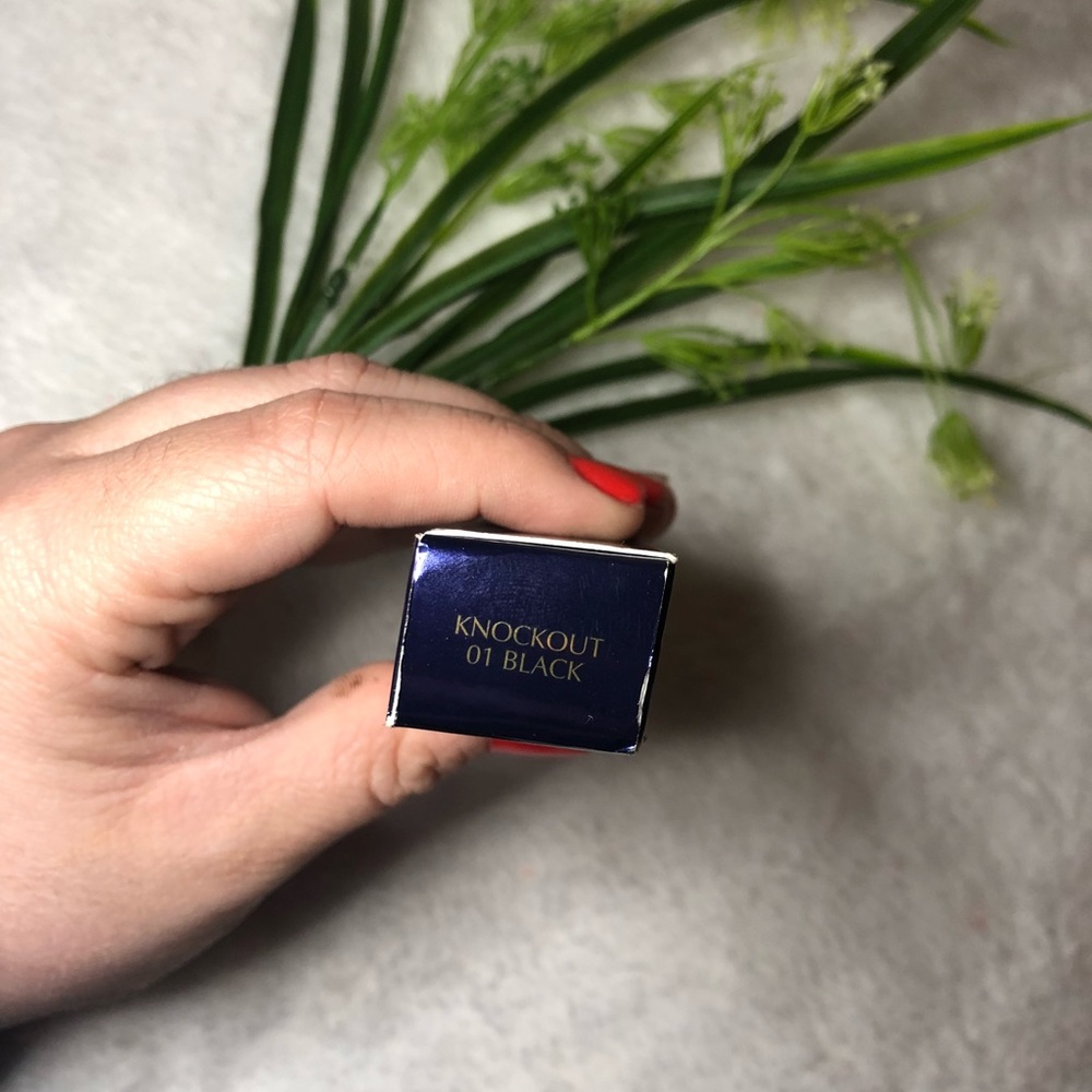 🎊🆕 Estee Lauder Sumptuous Knockout Mascara BLK - Picture 3 of 3